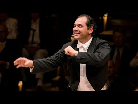 Prokofiev: Symphonie classique / Sokhiev · Berliner Philharmoniker